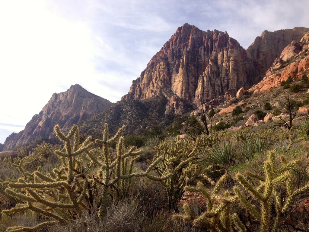 Approach Black Dagger Red Rock Canyon