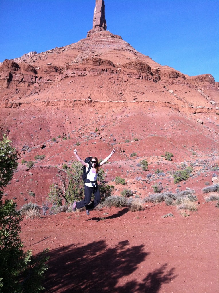 Rock Climbing Women - Road Trip Essentials - Leici Hendrix